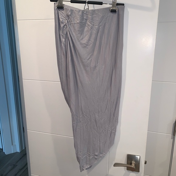 Express Asymmetric Skirt - Picture 5 of 5